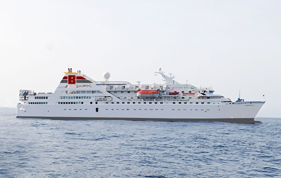 MV Diamond XI in open water